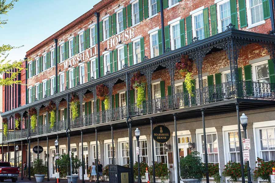 Historic inns of Savannah, getaway ideas for couples in Georgia USA, romantic weekend getaways United States, Marshall House